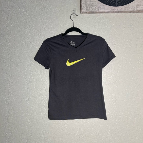 Nike Tops - Nike ☀️Women's Ash Gray V-Neck Top with Yellow Logo